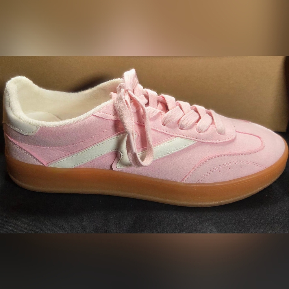 Madden Girl Giia Light Pink Suede Gum Sole Sneakers 7 W/ Box - Picture 5 of 15